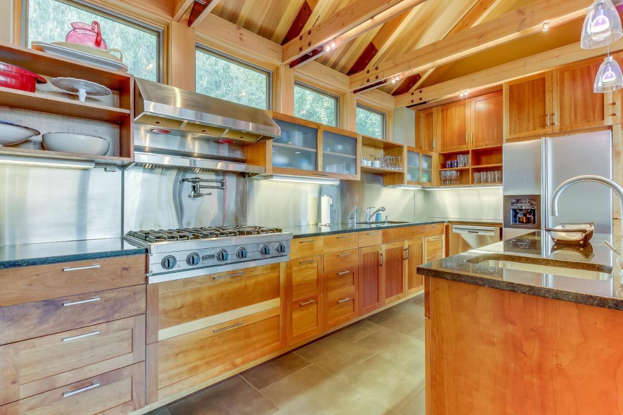 Villa Fidalgo Island Waterfront Stunner à Anacortes Extérieur photo