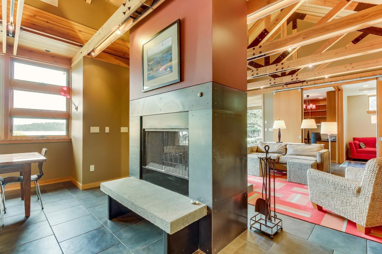 Villa Fidalgo Island Waterfront Stunner à Anacortes Extérieur photo