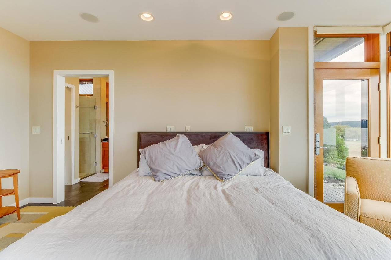 Villa Fidalgo Island Waterfront Stunner à Anacortes Extérieur photo